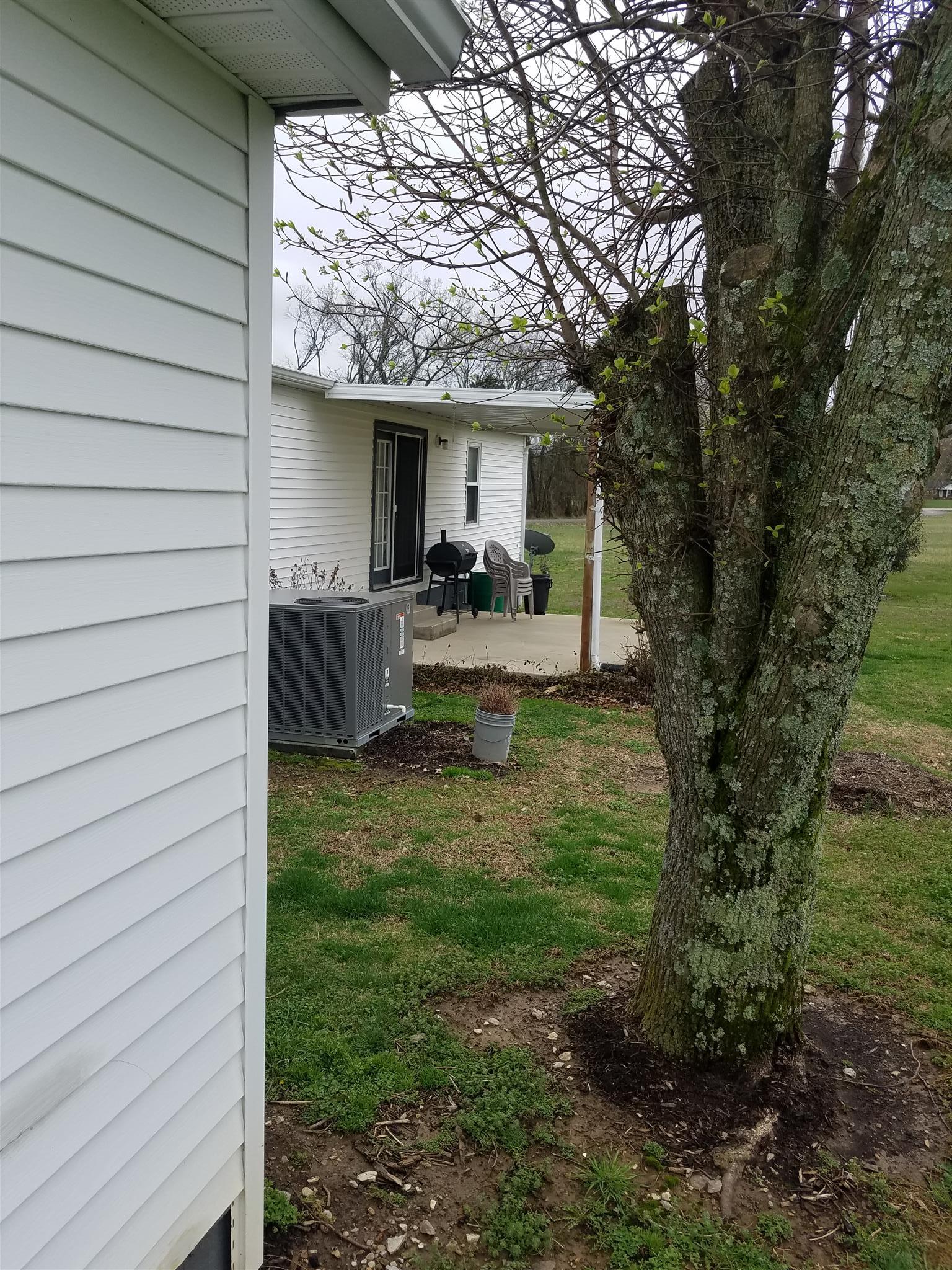 1491 Brothers Road Bell Buckle, TN 37020 - Photo 13 of 15 Gallery Image 13