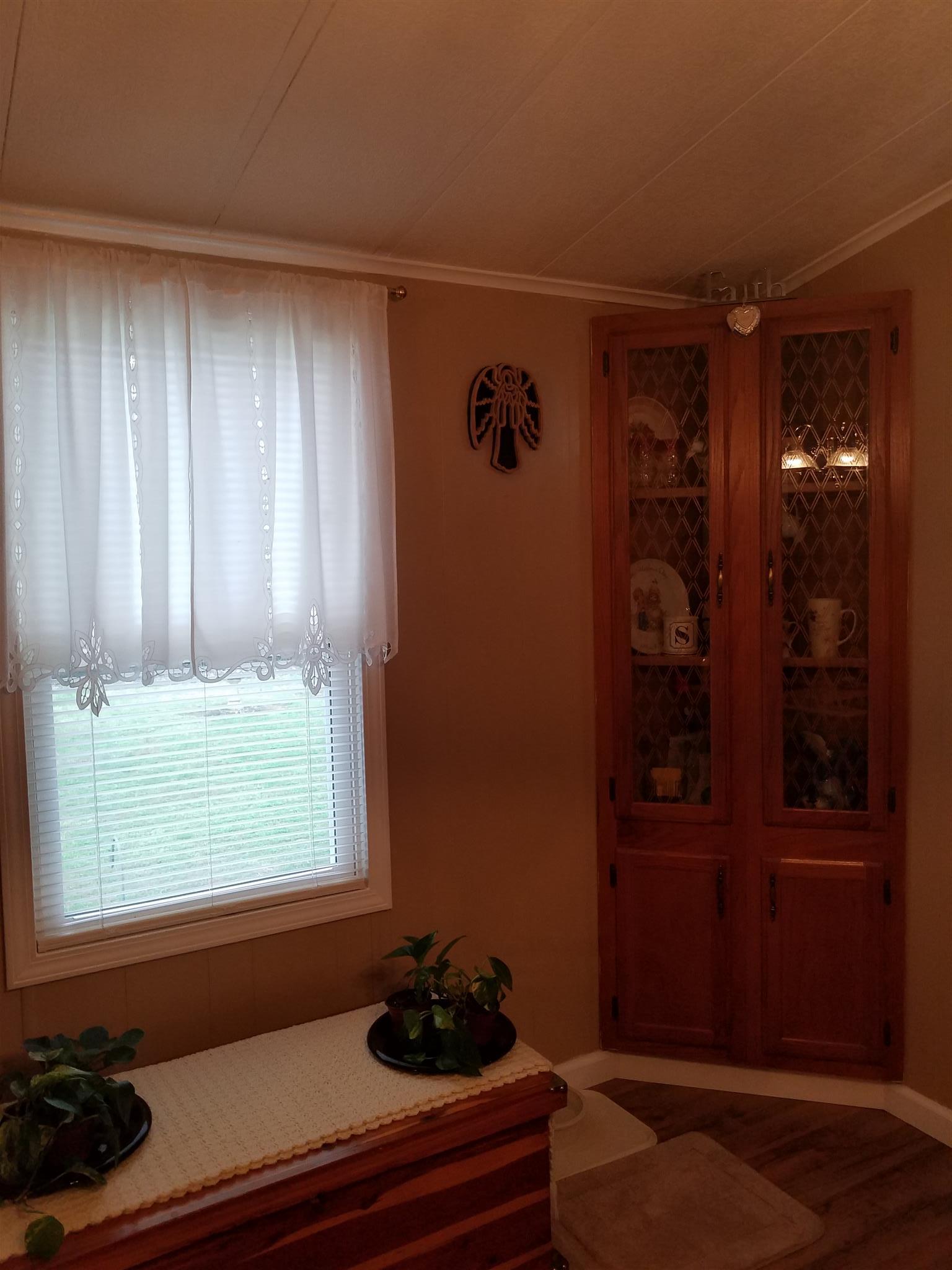 1491 Brothers Road Bell Buckle, TN 37020 - Photo 7 of 15 Gallery Image 7