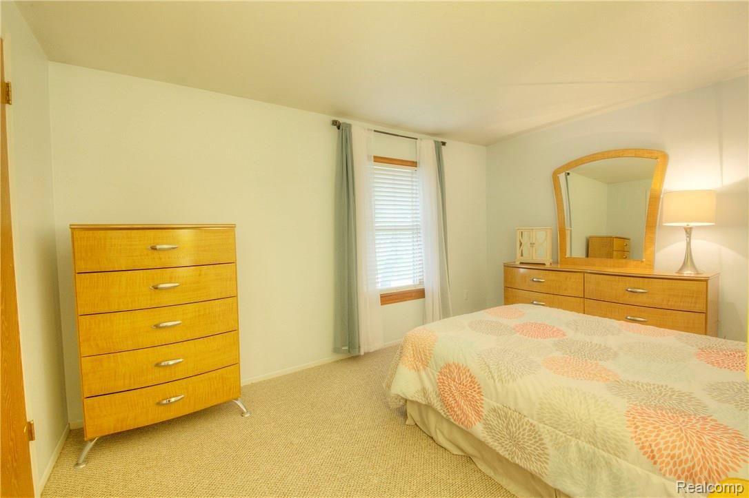45044 Lemont Road Canton, MI 48187 - Photo 30 of 34 32 BR 3.jpg