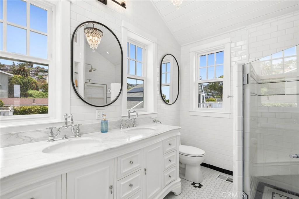 615 Seaview Street Laguna Beach, CA 92651 - Photo 16 of 33