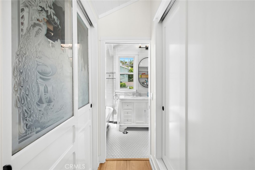 615 Seaview Street Laguna Beach, CA 92651 - Photo 20 of 33