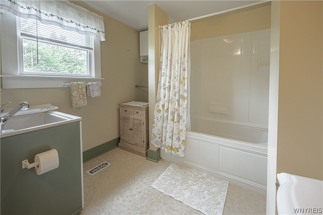 3464 West Lake Road Wilson, NY 14172 - Photo 23 of 49