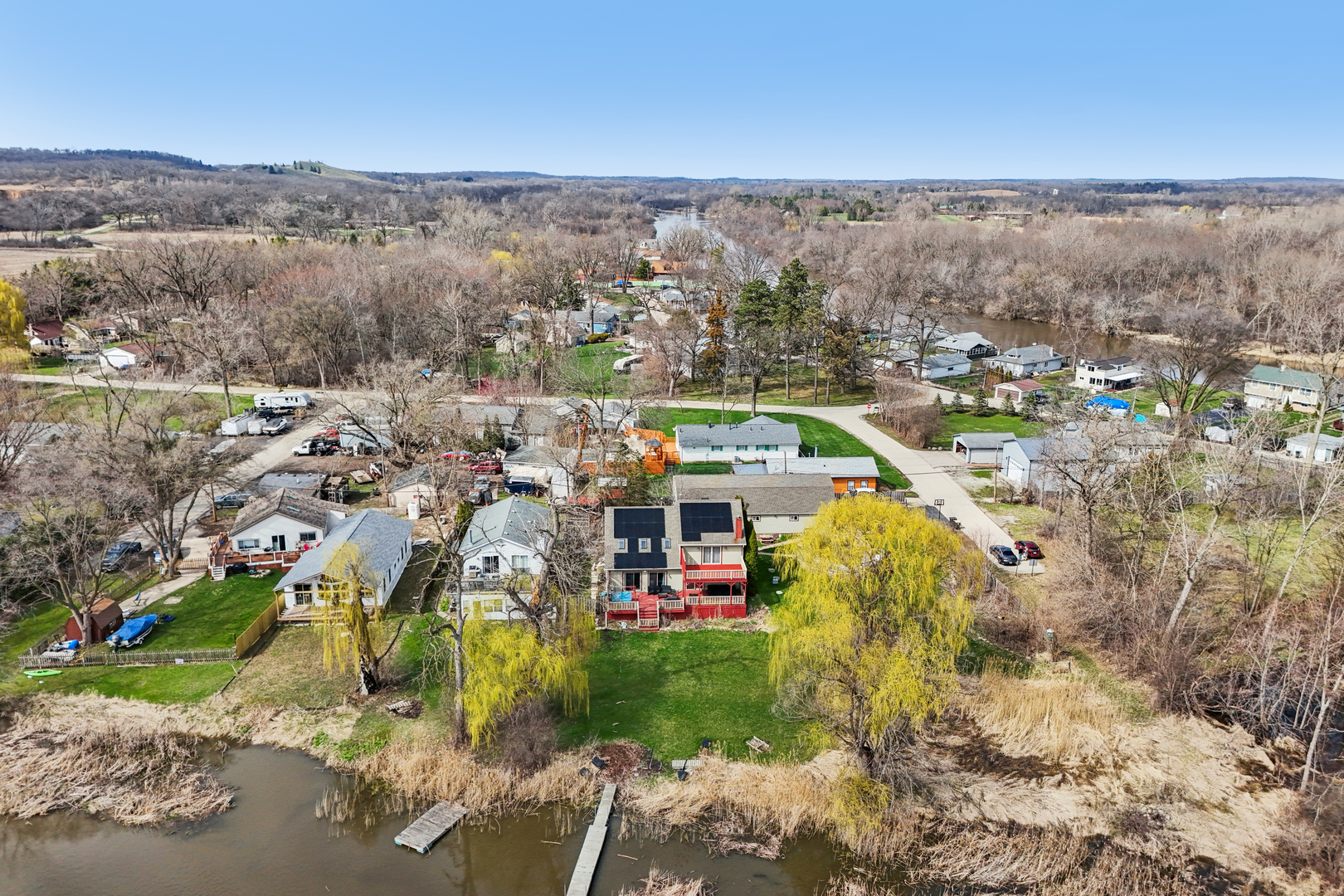 27884 West Riverside Drive Antioch, IL 60002 - Photo 37 of 45 an aerial view of multiple house