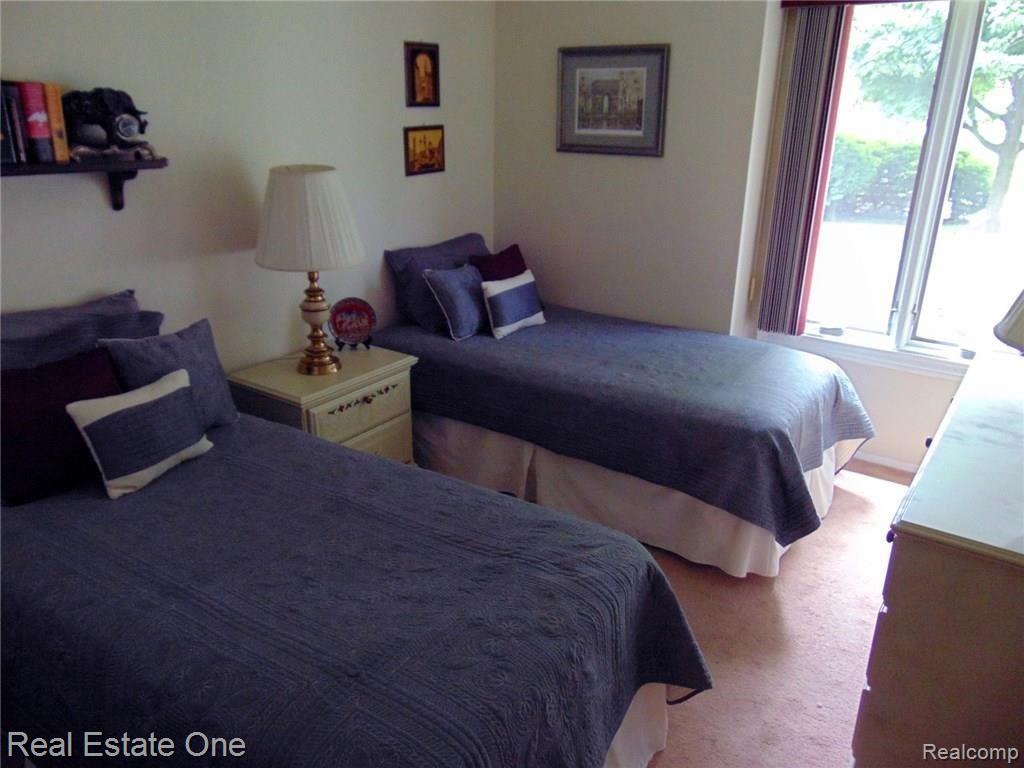 2091 Highsplint Drive Rochester Hills, MI 48307 - Photo 25 of 31