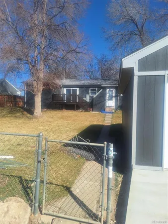 $2,950 | 4549 South Acoma Street, Englewood, CO 80110