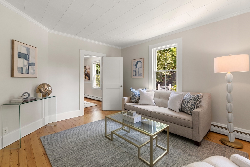 109 Grove Street Lexington, MA 02420 - Photo 4 of 35