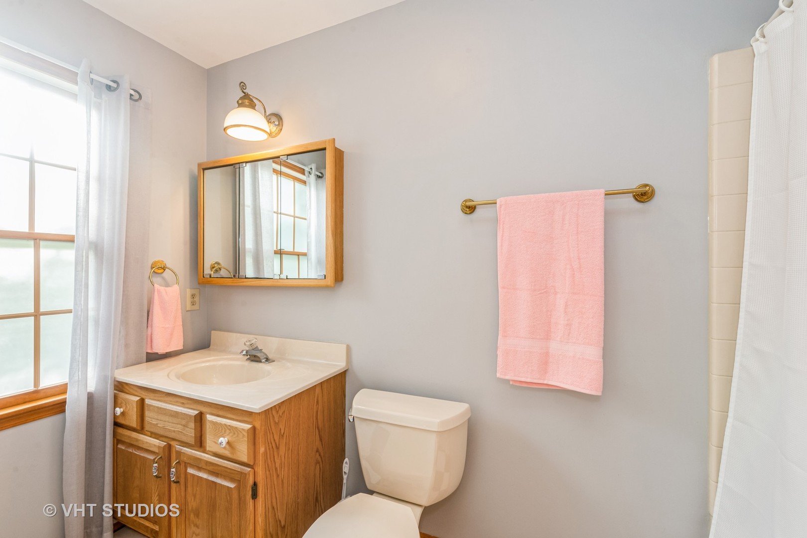 1N200 Denali Road Elburn, IL 60119 - Photo 10 of 23 a bathroom with a sink toilet and mirror