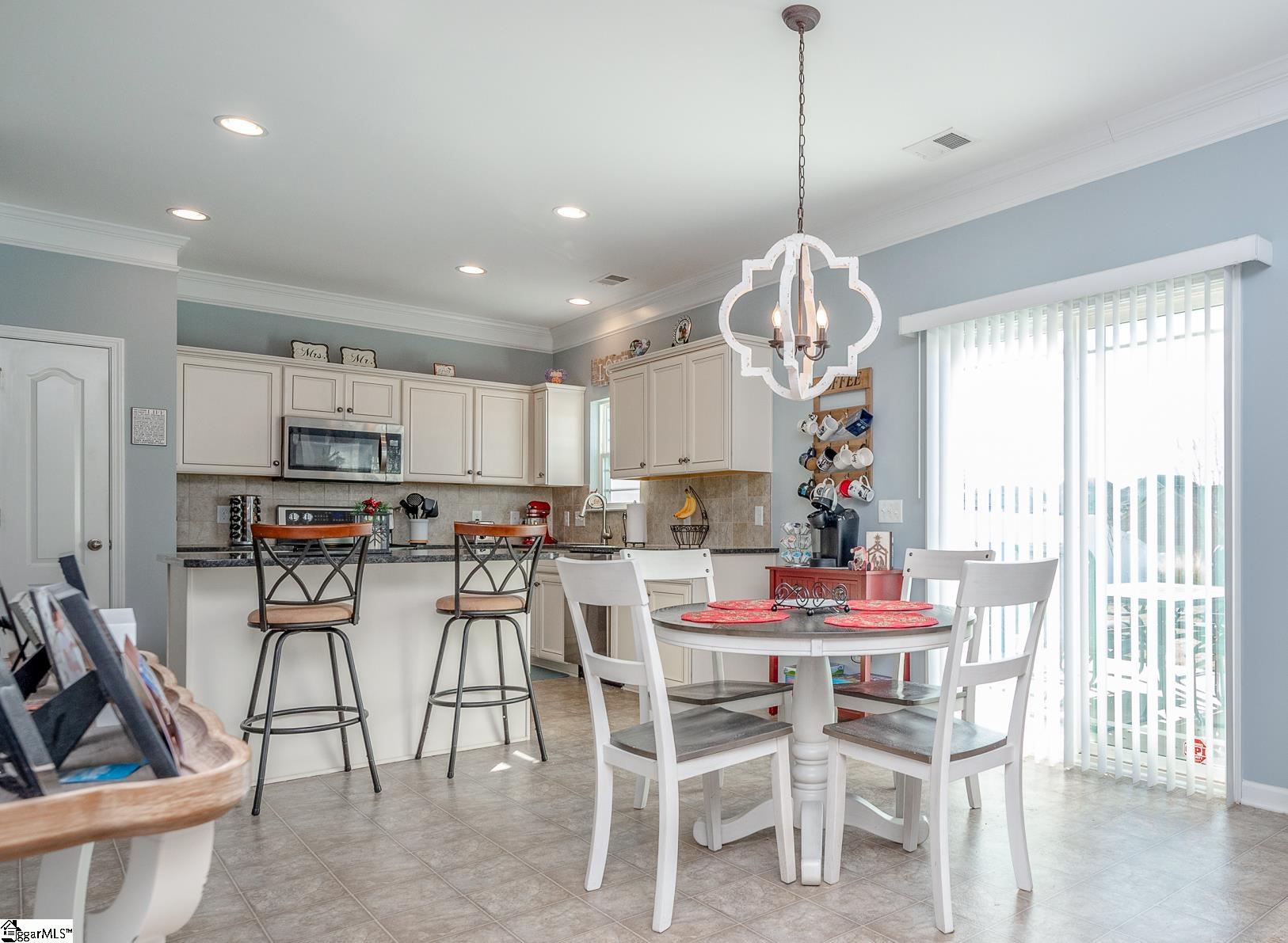 319 Skye Road Easley, SC 29642 - Photo 8 of 33 Gallery Image 8
