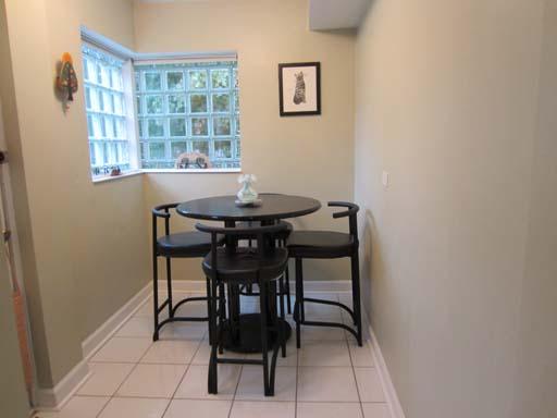 195 Southcote Road Riverside, IL 60546 - Photo 8 of 15