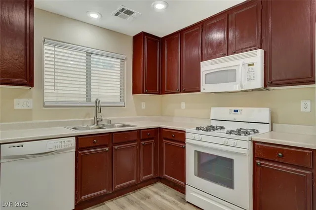 $1,750 | 5045 Aesop Avenue, Las Vegas, NV 89139