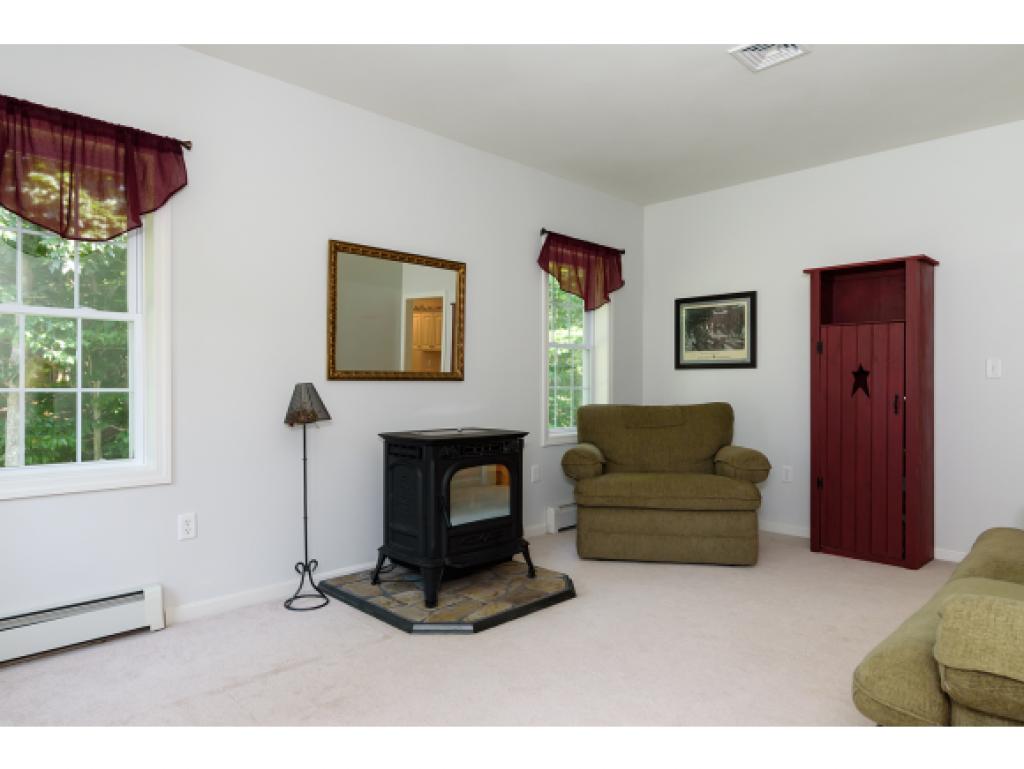 10 Eagle Hill Road Raymond, NH 03077 - Photo 17 of 36