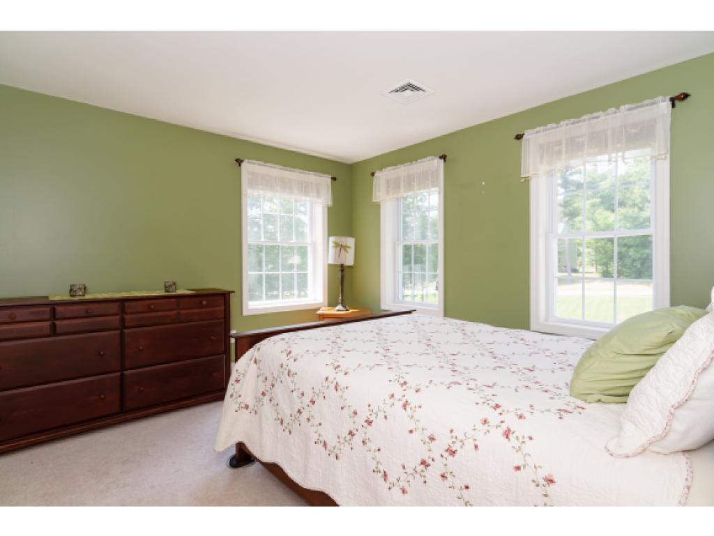 10 Eagle Hill Road Raymond, NH 03077 - Photo 21 of 36