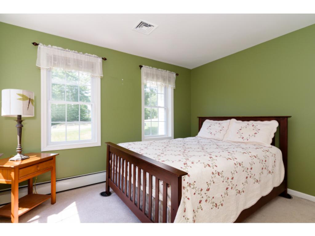 10 Eagle Hill Road Raymond, NH 03077 - Photo 25 of 36