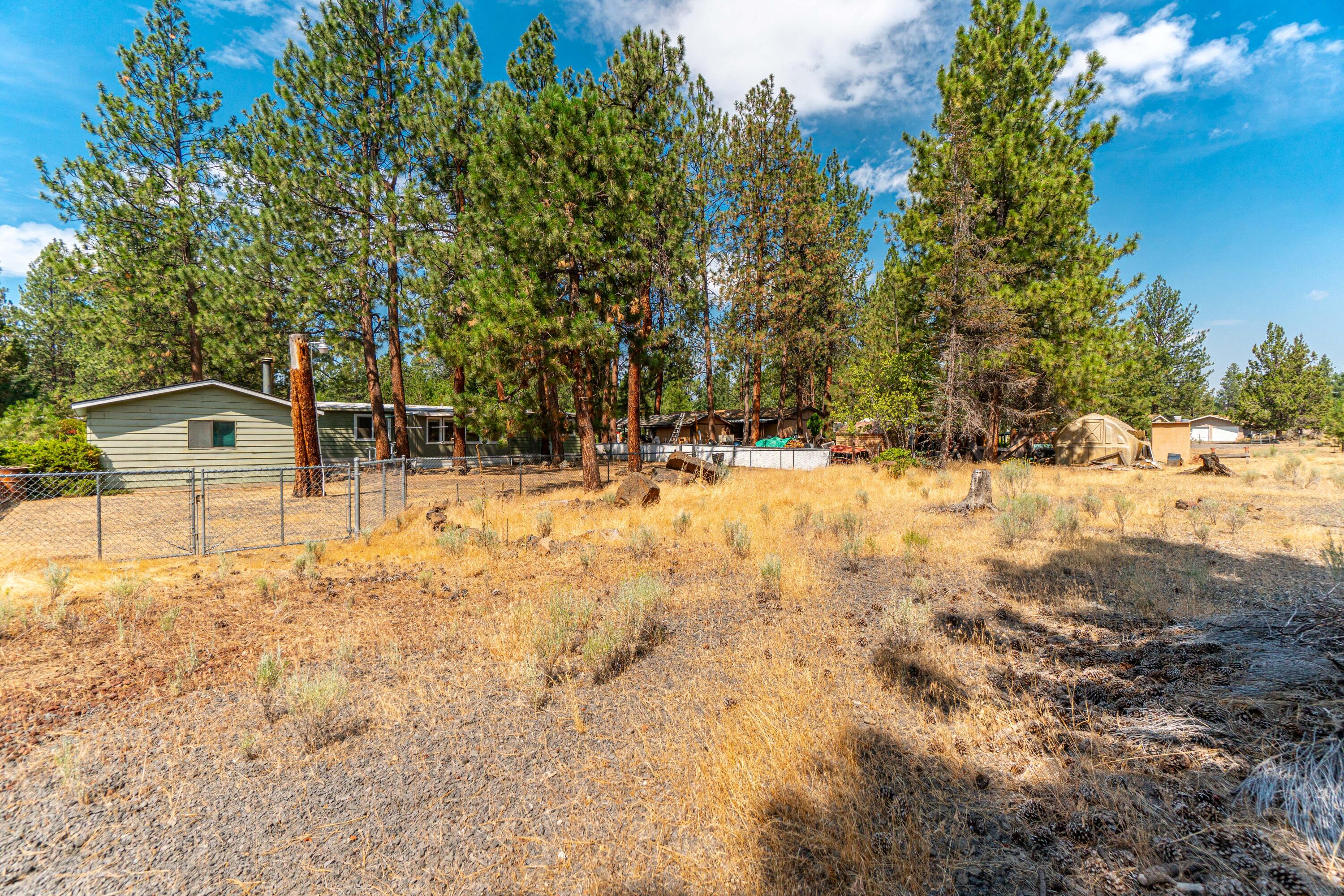 60960 Ridge Drive Bend, OR 97702 - Photo 26 of 35 10-print-Riley Visuals-10