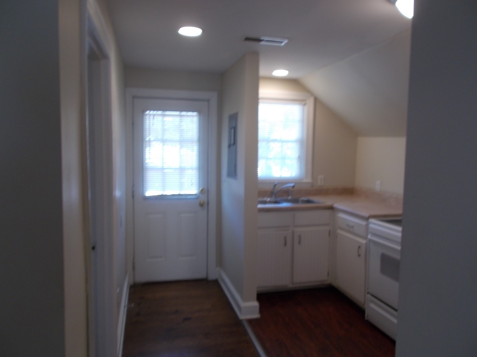 216 Thomas Terrace, Unit B Lebanon, TN 37087 - Photo 3 of 18