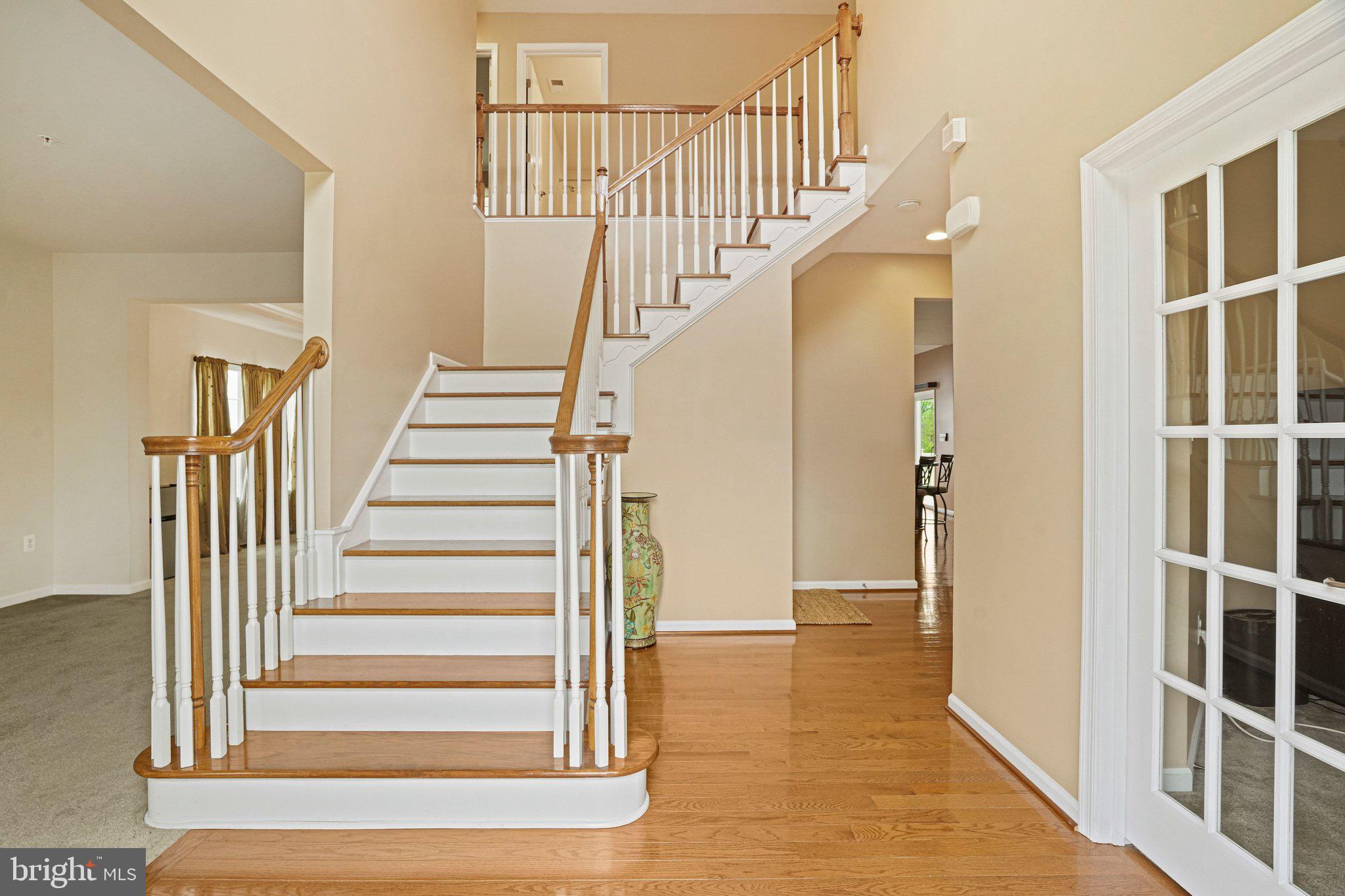9309 Mount Vernon Way Fort Washington, MD 20744 - Photo 2 of 24 a view of entryway and hall with wooden floor