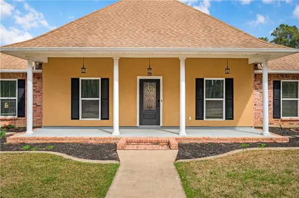 $335,000 | 128 Robertson Road, Ball, LA 71405