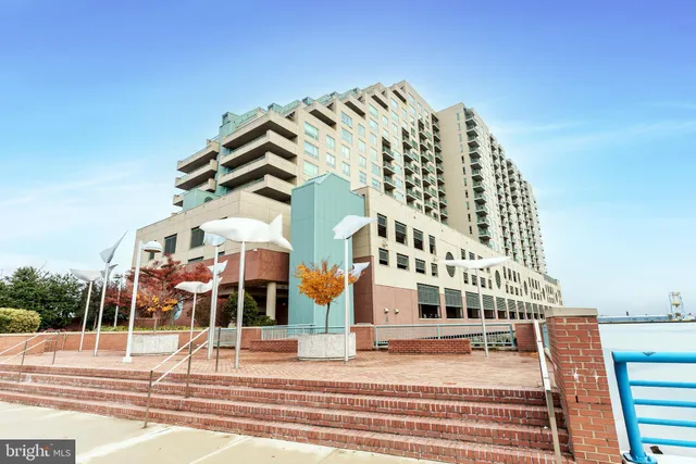 $385,000 | 717 South Christopher Columbus Boulevard, Unit 517, Philadelphia, PA 19147