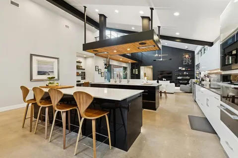 $1,395,000 | 7515 Linwood Avenue, Dallas, TX 75209