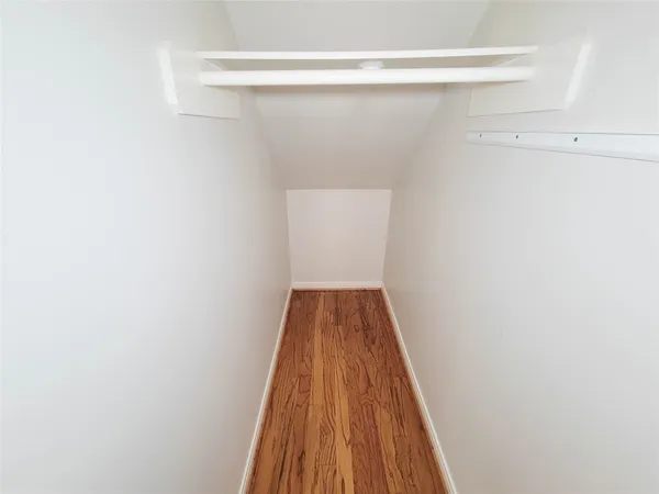 $2,500 | 3010 La Branch Street, Houston, TX 77004
