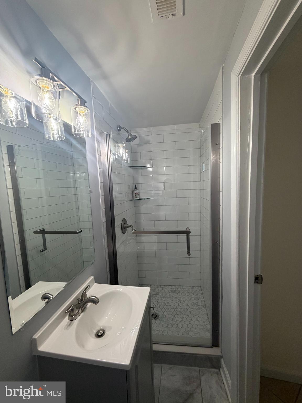 978 Mt Olivet Road Northeast, Unit 1 Washington, DC 20002 - Photo 7 of 10