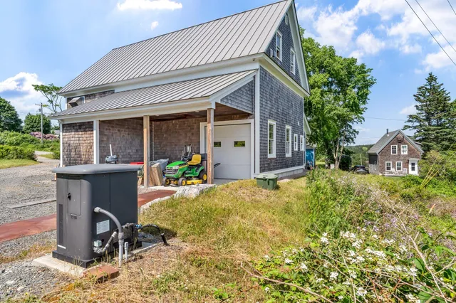 $895,000 | 11 Steamboat Hill Road, Swans Island, ME 04685