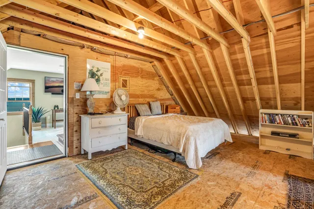 $895,000 | 11 Steamboat Hill Road, Swans Island, ME 04685