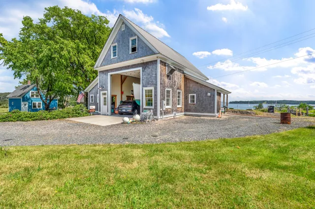 $895,000 | 11 Steamboat Hill Road, Swans Island, ME 04685