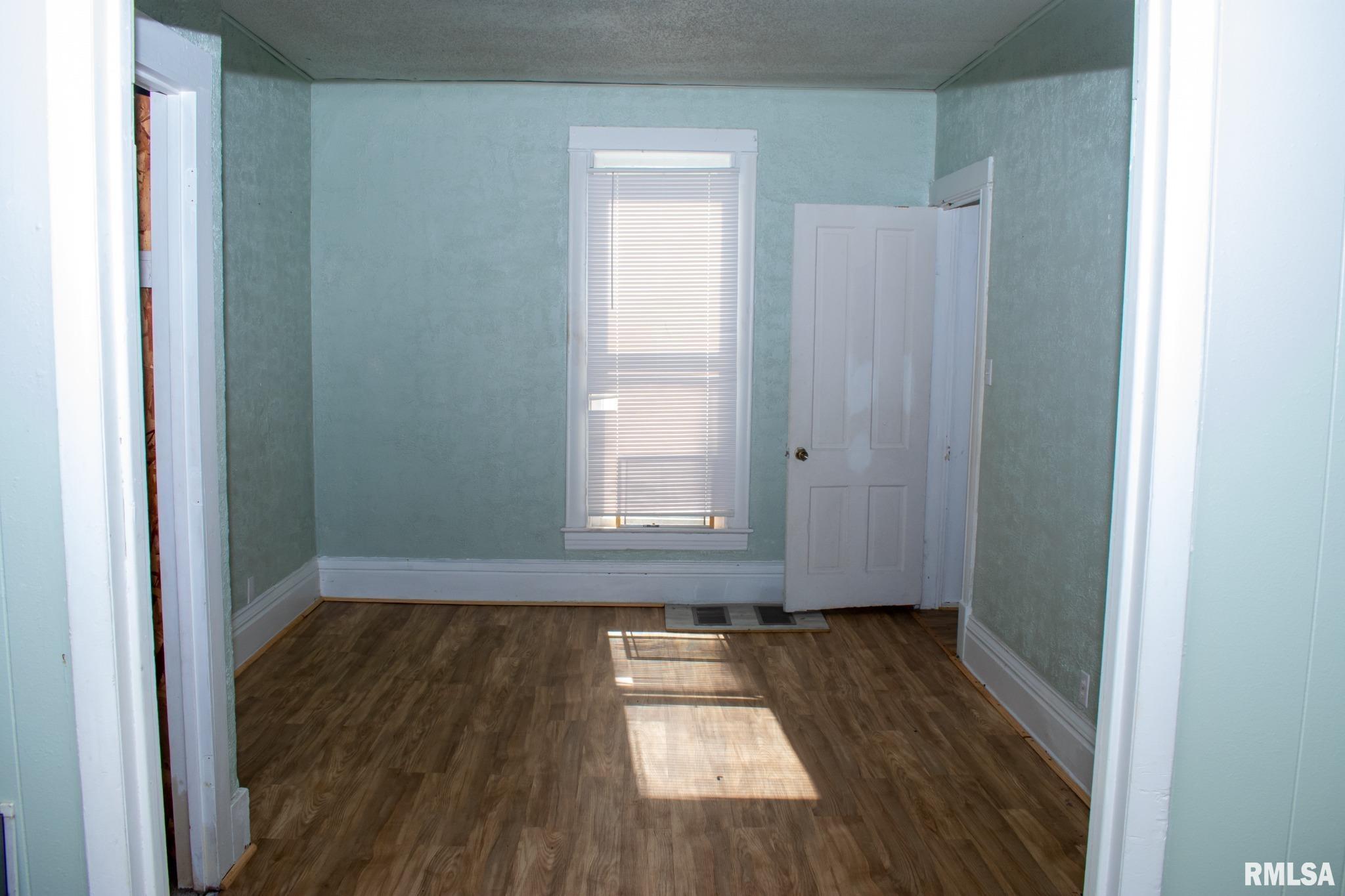 1524 East Prairie Avenue Decatur, IL 62521 - Photo 8 of 12