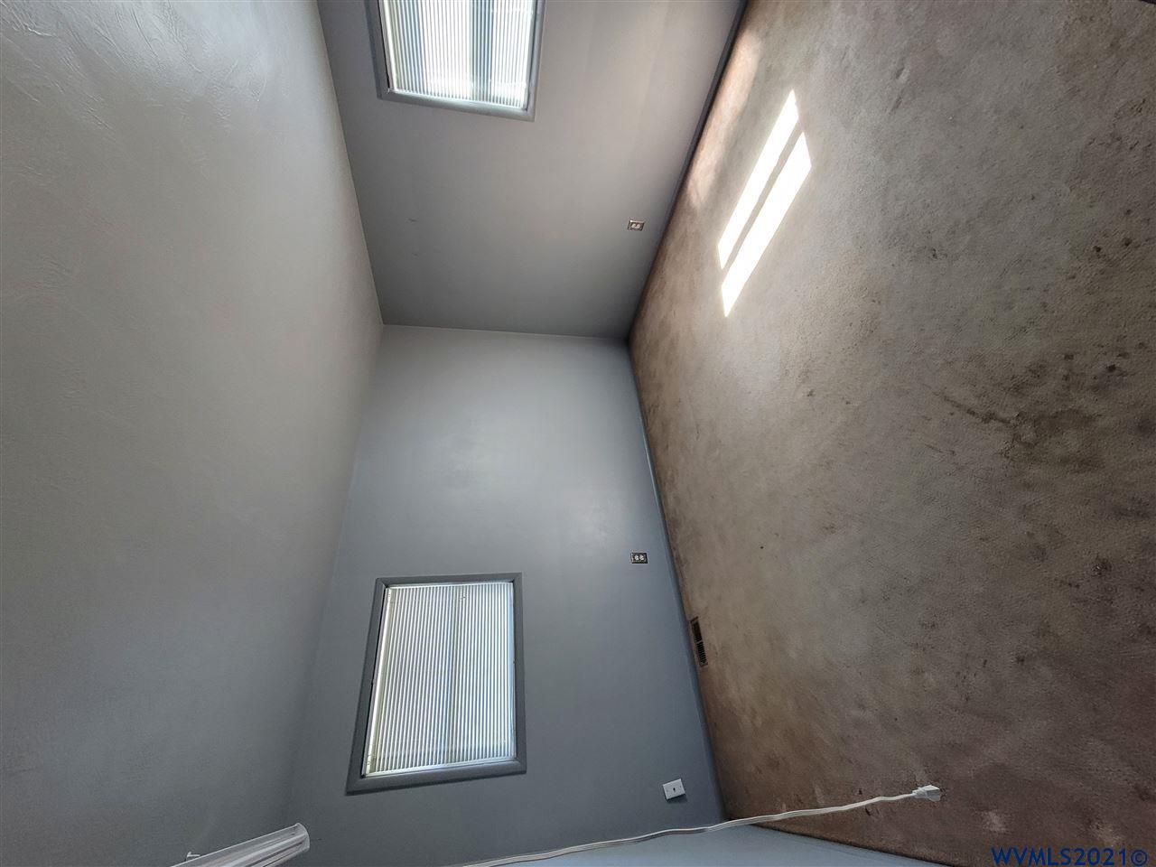 7640 Wheatland Road North Keizer, OR 97303 - Photo 12 of 13 Gallery Image 12