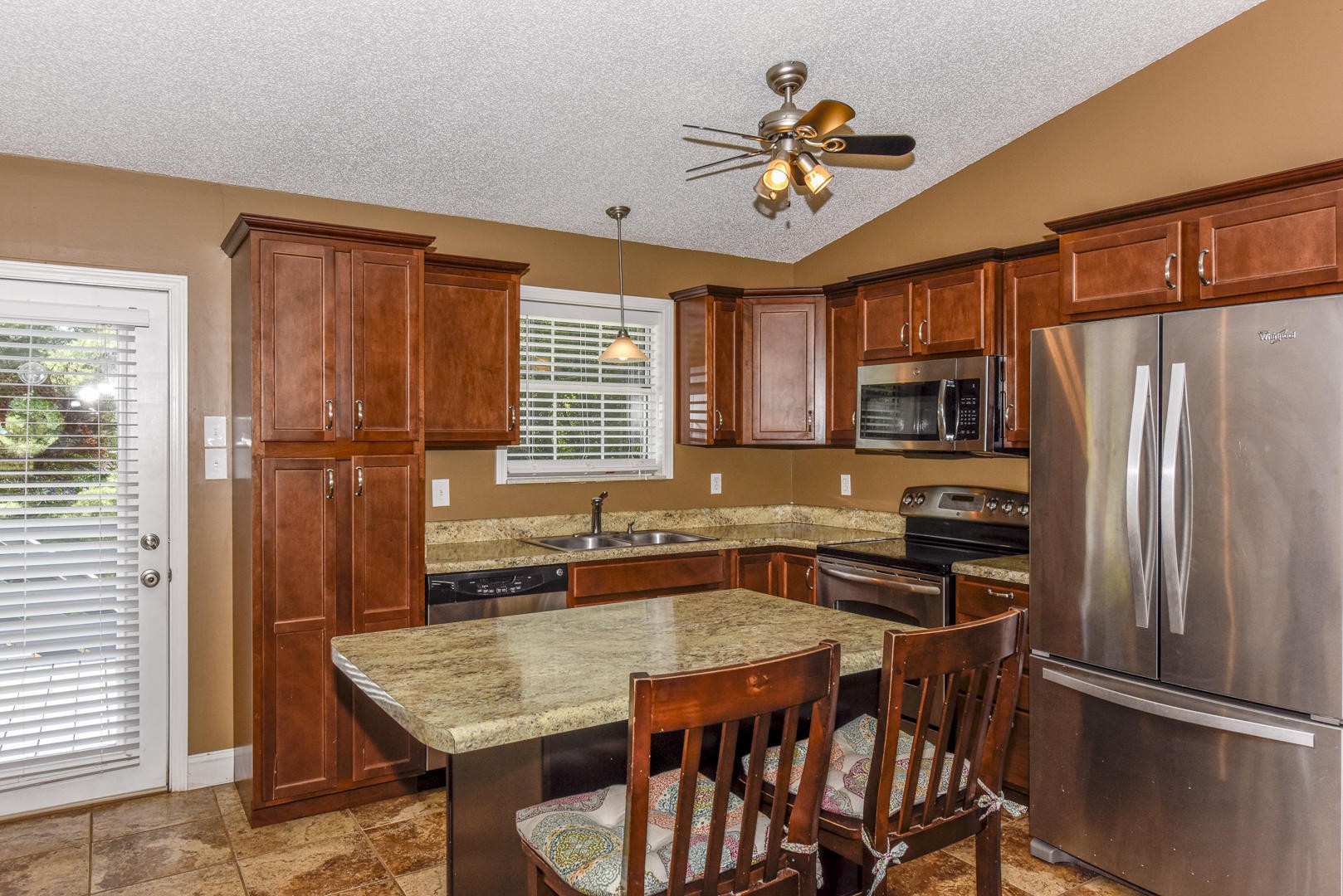 330 Waters Road Maryville, TN 37803 - Photo 6 of 28 Gallery Image 6
