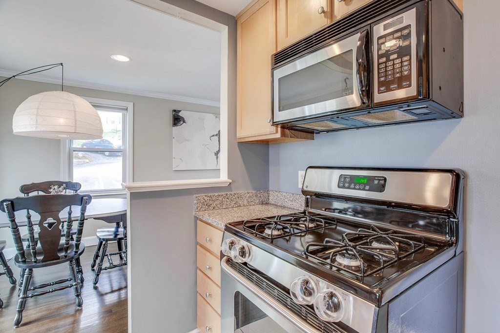 474 Summer Street, Unit 474 Arlington, MA 02474 - Photo 5 of 10