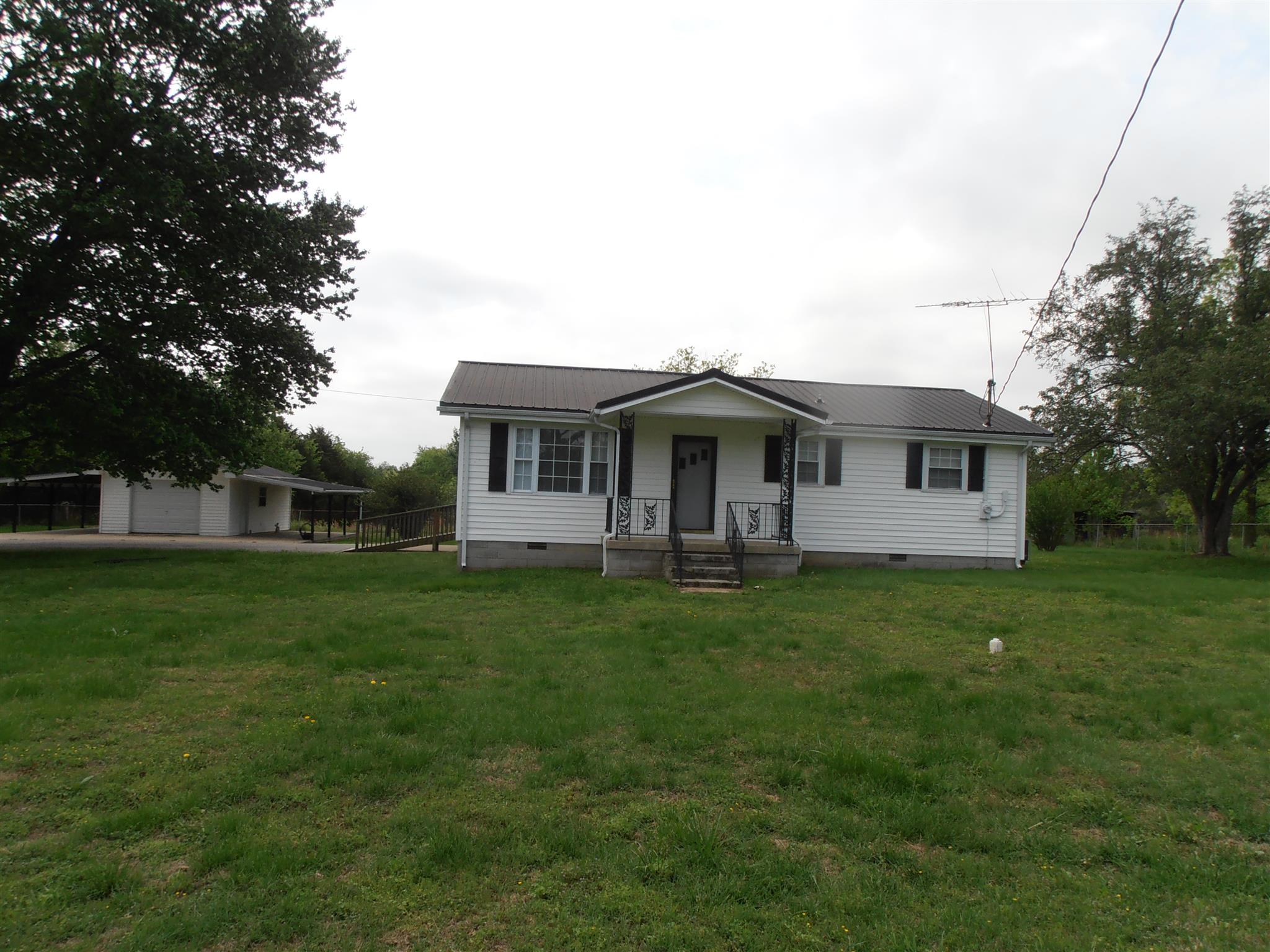 20 Phillips Road Watertown, TN 37184 - Photo 2 of 12