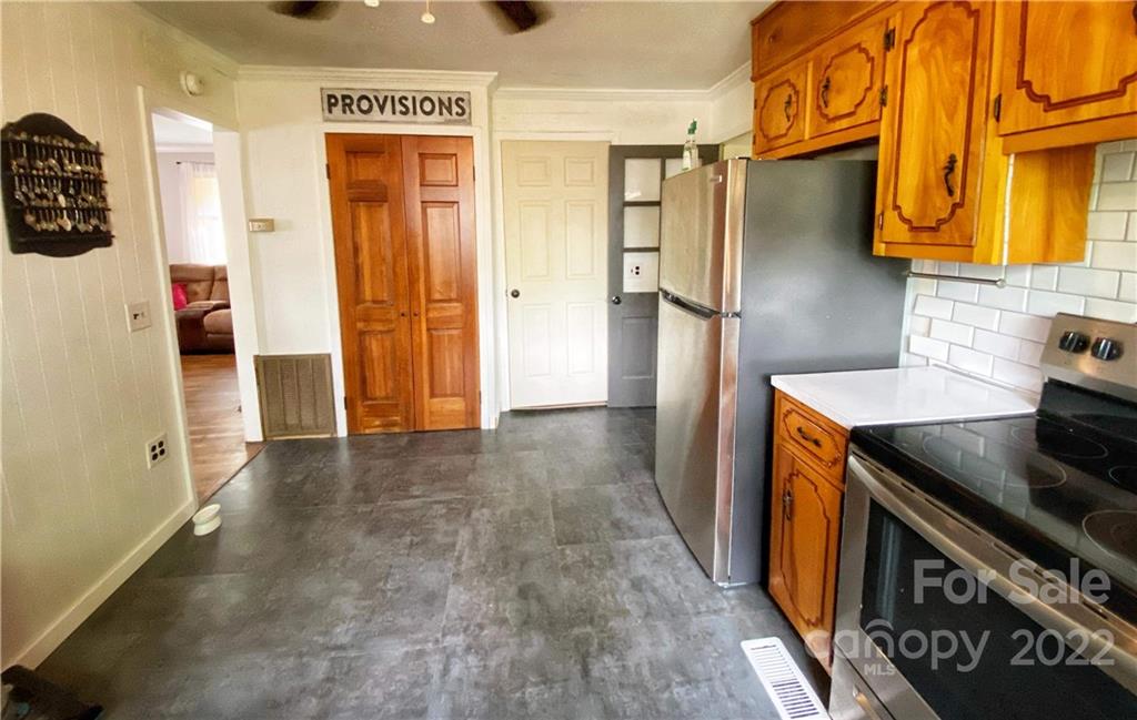 1614 Laboratory Road Lincolnton, NC 28092 - Photo 8 of 19 Gallery Image 8