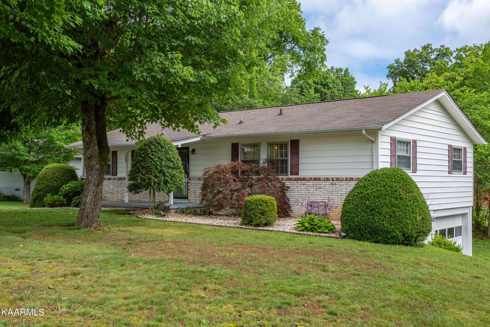 4425 Royalview Road Knoxville, TN 37921 - Photo 1 of 17