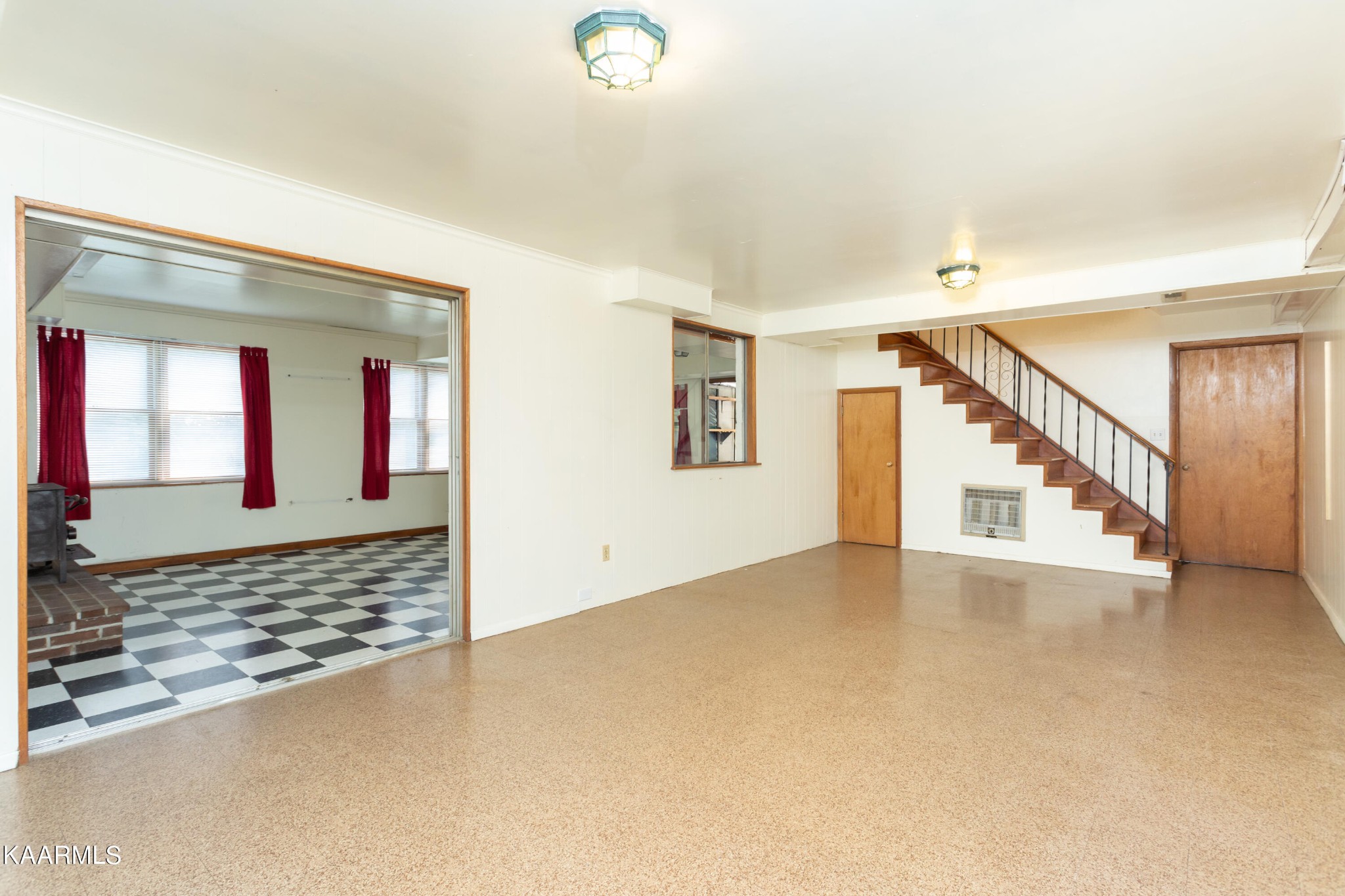 4425 Royalview Road Knoxville, TN 37921 - Photo 13 of 17