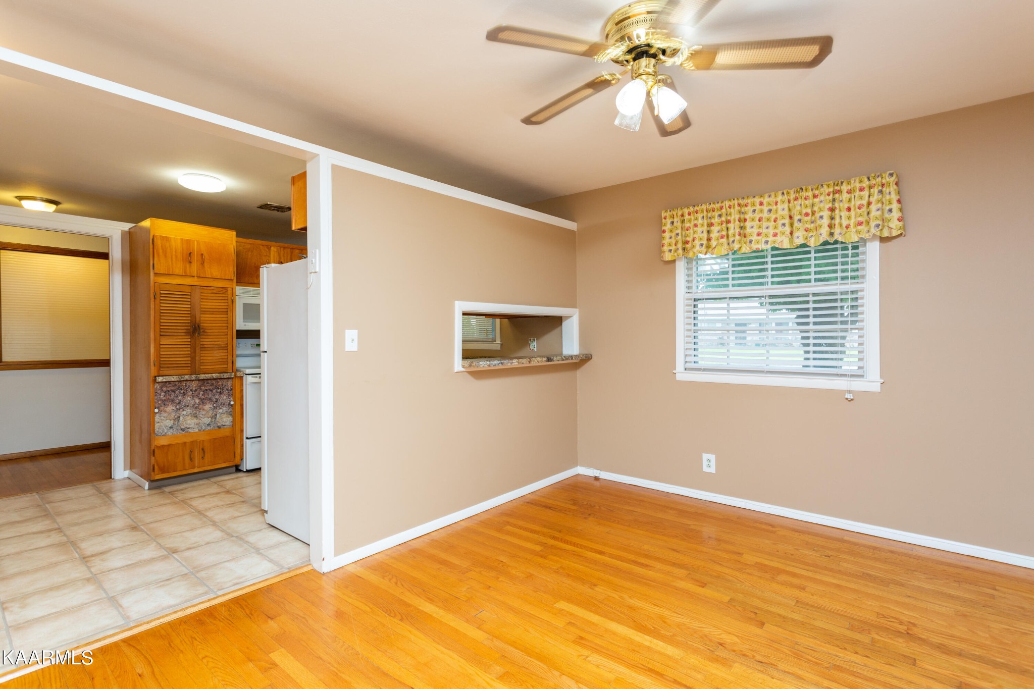 4425 Royalview Road Knoxville, TN 37921 - Photo 5 of 17