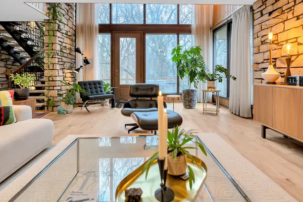 $898,000 | 219 Parkview Drive, Bloomington, IL 61701