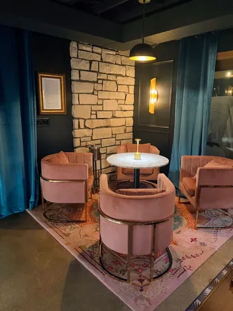 $898,000 | 219 Parkview Drive, Bloomington, IL 61701