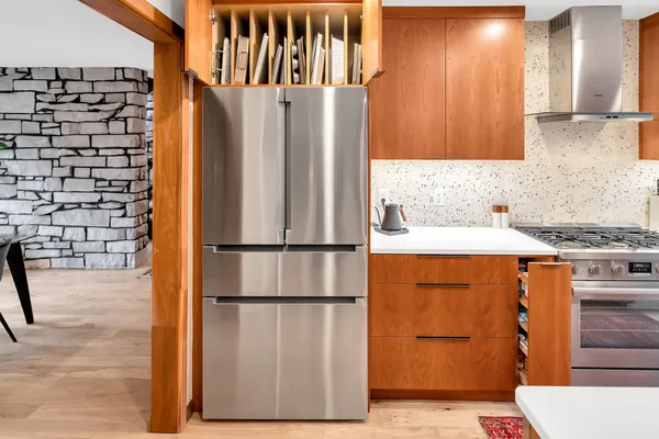 $898,000 | 219 Parkview Drive, Bloomington, IL 61701