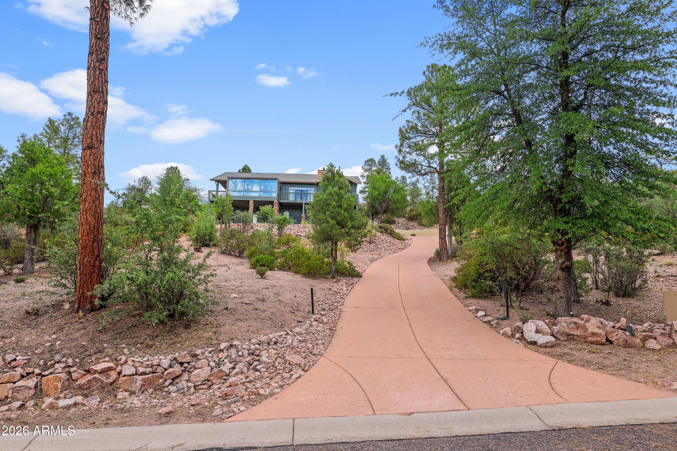 92 Pine Ridge Drive Star Valley, AZ 85541 - Photo 2 of 52 Driveway