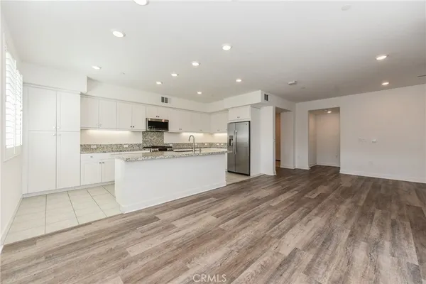 $3,950 | 1893 Union Street, Unit 120, Anaheim, CA 92805