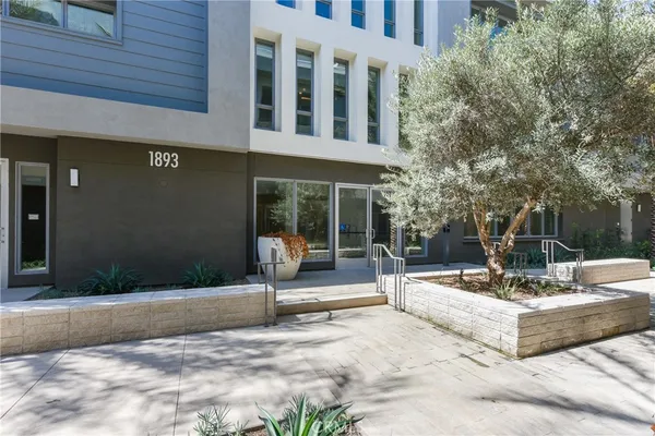$3,950 | 1893 Union Street, Unit 120, Anaheim, CA 92805