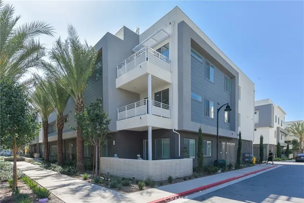 $3,950 | 1893 Union Street, Unit 120, Anaheim, CA 92805