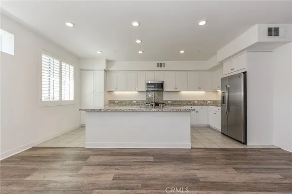 $3,950 | 1893 Union Street, Unit 120, Anaheim, CA 92805