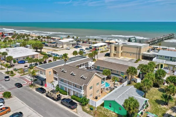 $1,800 | 301 South Central Avenue, Unit 5, Flagler Beach, FL 32136