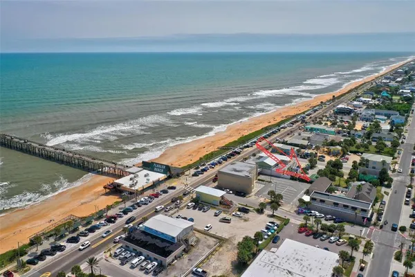 $1,800 | 301 South Central Avenue, Unit 5, Flagler Beach, FL 32136