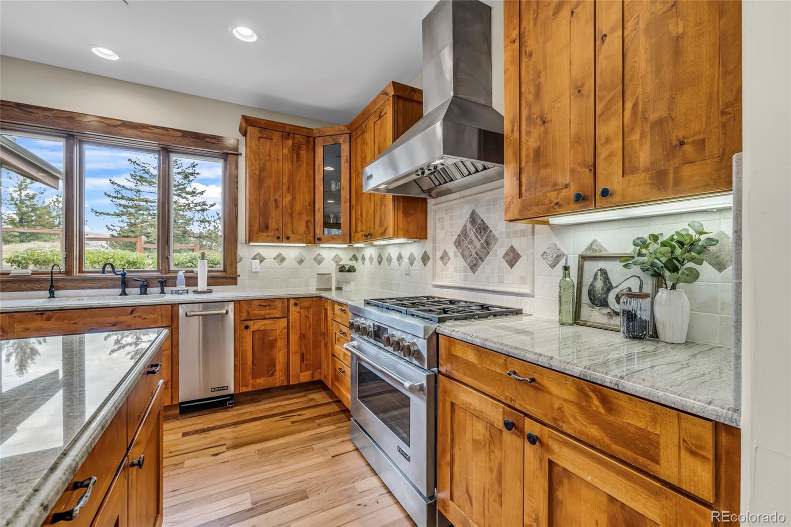 255 Peakview Road Boulder, CO 80302 - Photo 17 of 50 Gallery Image 17