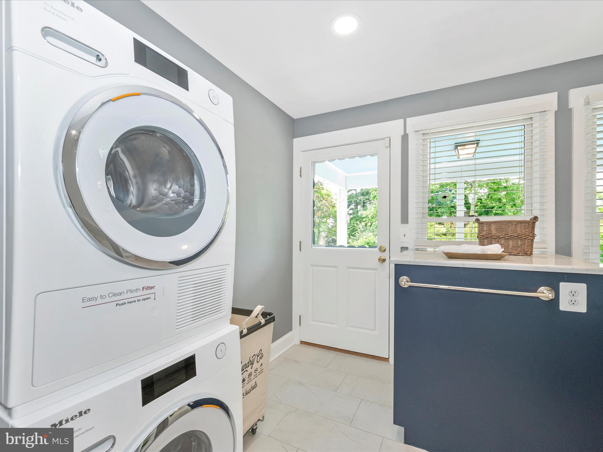 112 West 3rd Street Frederick, MD 21701 - Photo 40 of 62 Euro top of the line washer/dryer