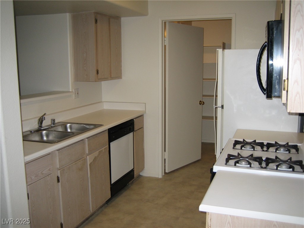 7885 West Flamingo Road, Unit 2033 Las Vegas, NV 89147 - Photo 12 of 26